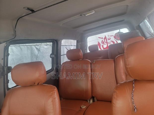 Toyota LiteAce Noah 2001 Silver