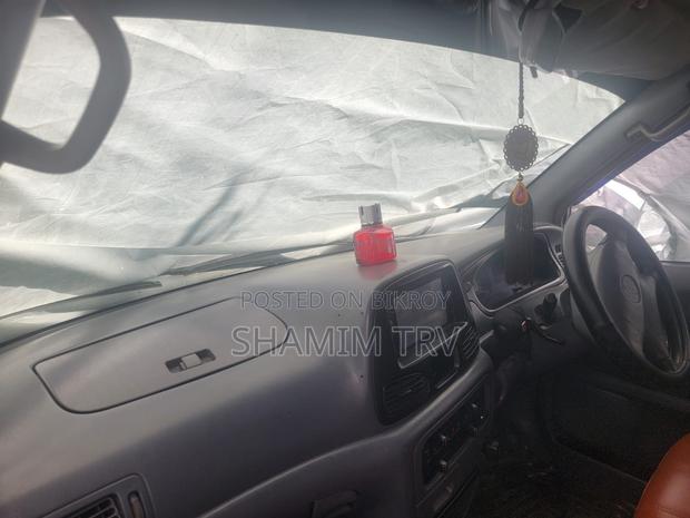Toyota LiteAce Noah 2001 Silver