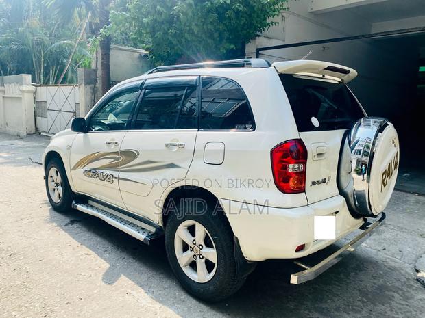 Toyota RAV4 2005 Pearl