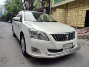 Toyota Premio 2013 Pearl for sale
