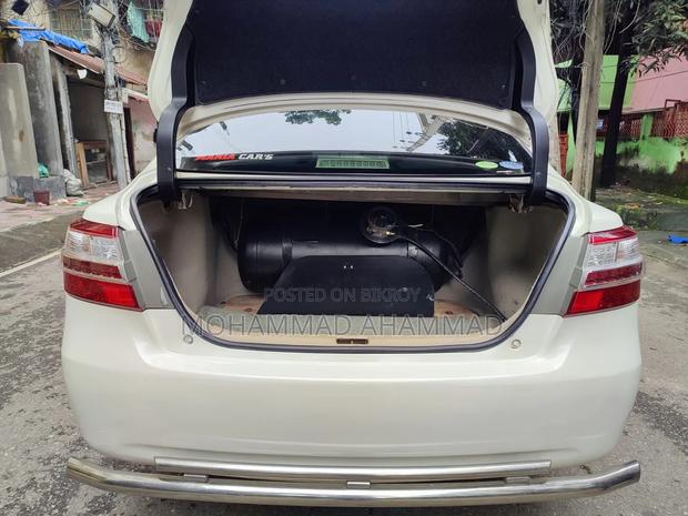 Toyota Premio 2013 Pearl