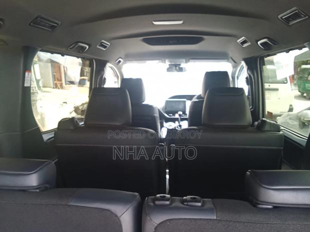Toyota Noah 2021 Pearl