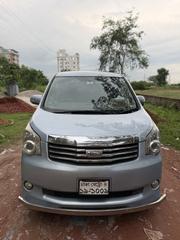 Toyota Noah 2011 Blue for sale