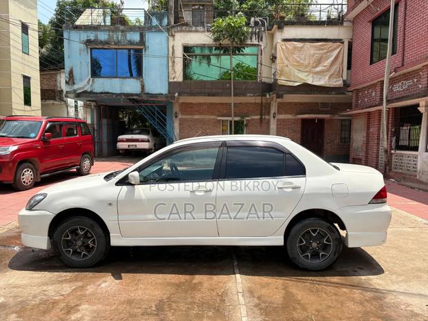 Mitsubishi Lancer 2006 White