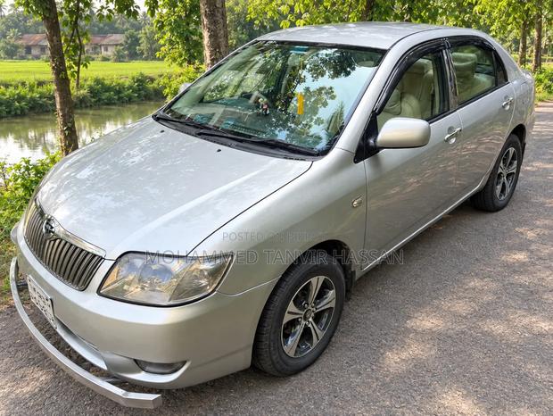 Toyota Corolla Sedan 2005 Silver