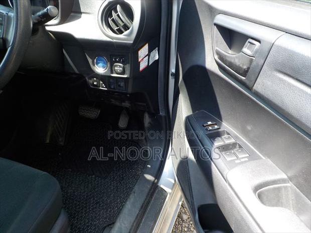 Toyota Corolla Fielder 1.5 Hybrid FWD 2021 Silver
