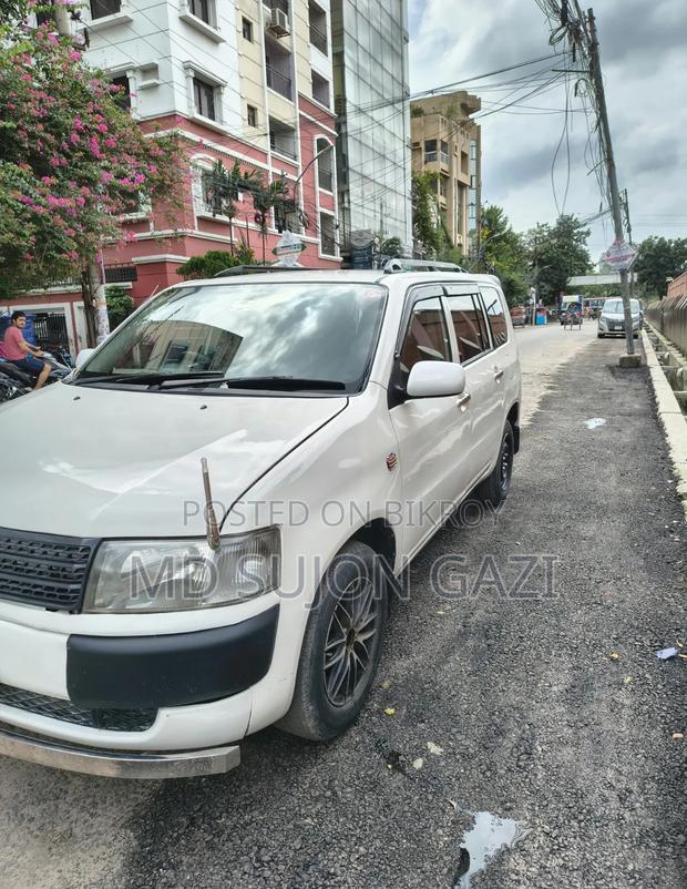 Toyota Probox 2004 White