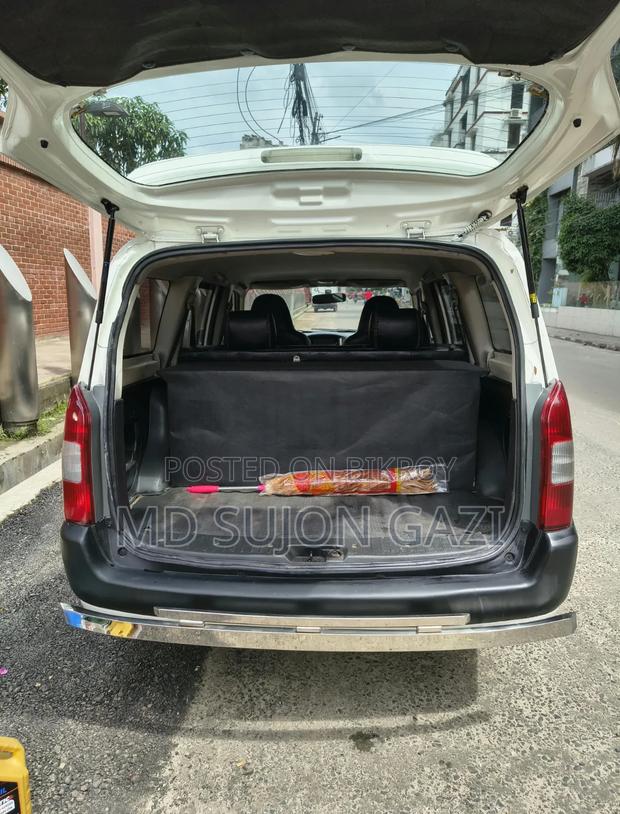 Toyota Probox 2004 White