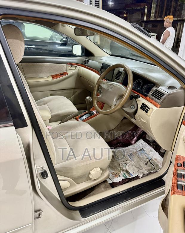 Toyota Corolla 2004 Beige