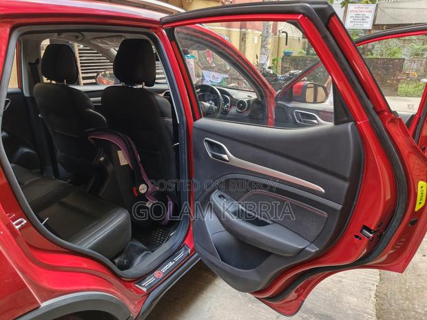 MG ZS 2022 Red