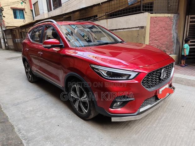 MG ZS 2022 Red