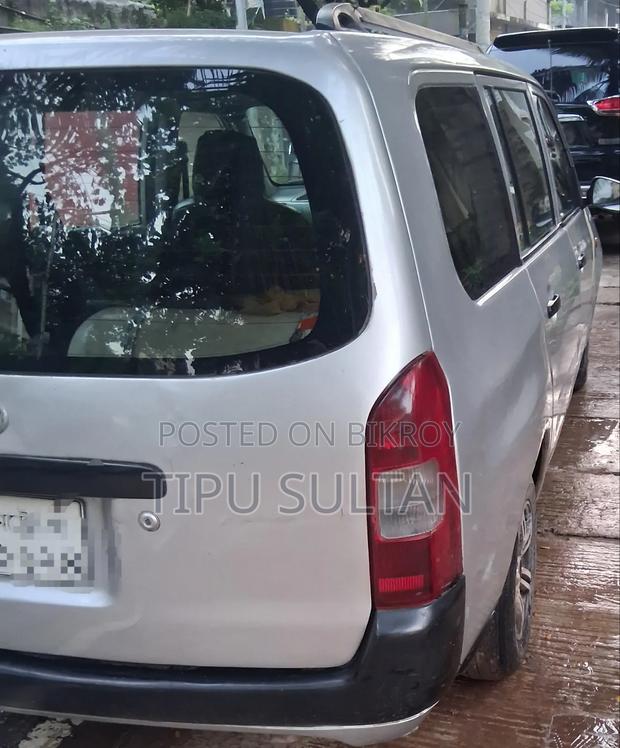 Toyota Probox 2004 Silver