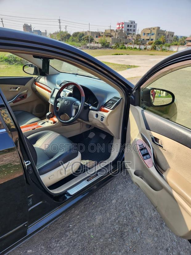 Toyota Premio 2014 Black