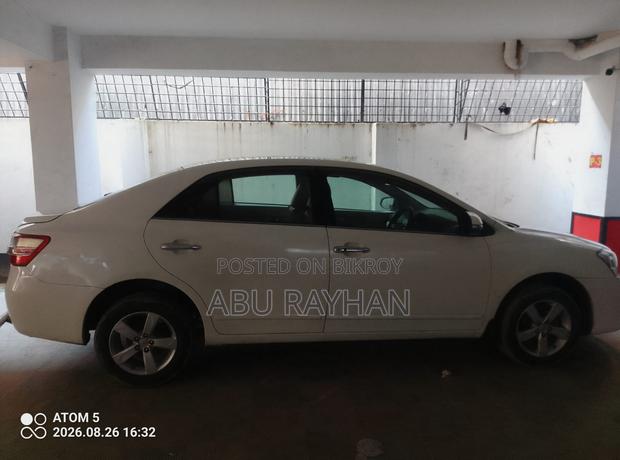 Toyota Premio 2010 Pearl