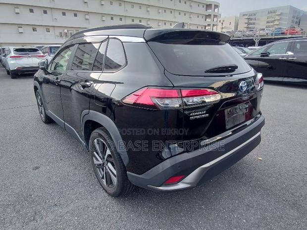Toyota Corolla Cross 1.8 Hybrid FWD 2021 Black