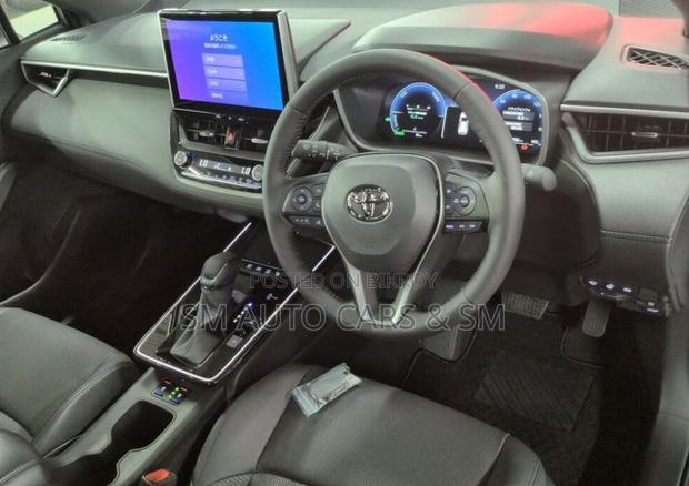 New Toyota Corolla Cross 2026 Gray