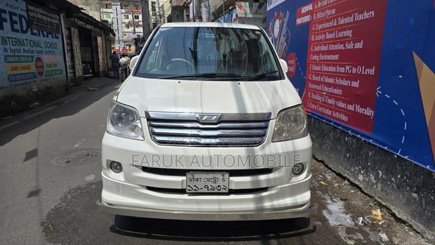 Toyota Noah 2.0 FWD (8 Seater) 2003 Pearl