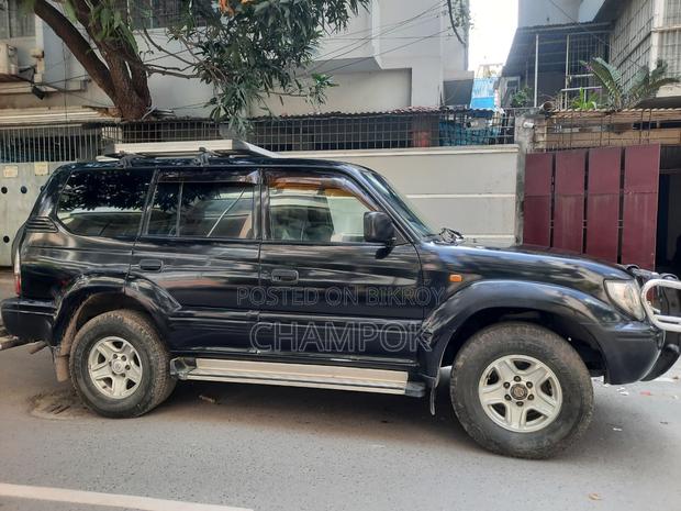 Toyota Land Cruiser Prado 1996 Black