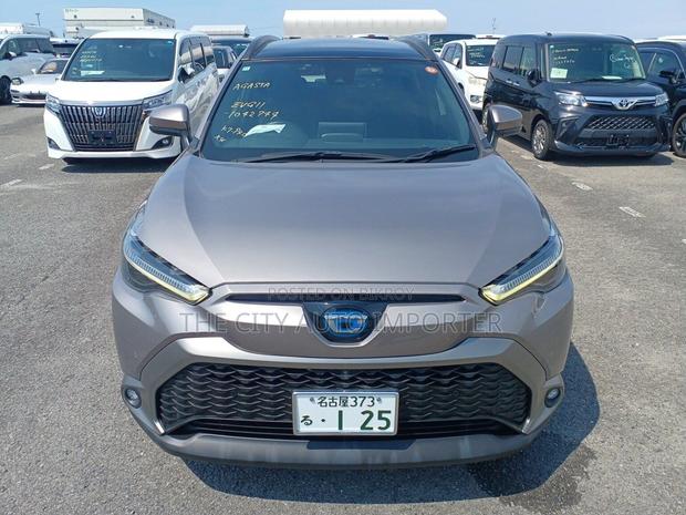 Toyota Corolla Cross 2022 Brown