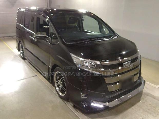 Toyota Noah 2021 Black