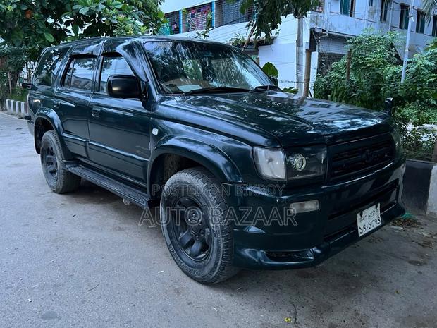 Toyota Hilux Surf 2.7 SSR 2001 Green