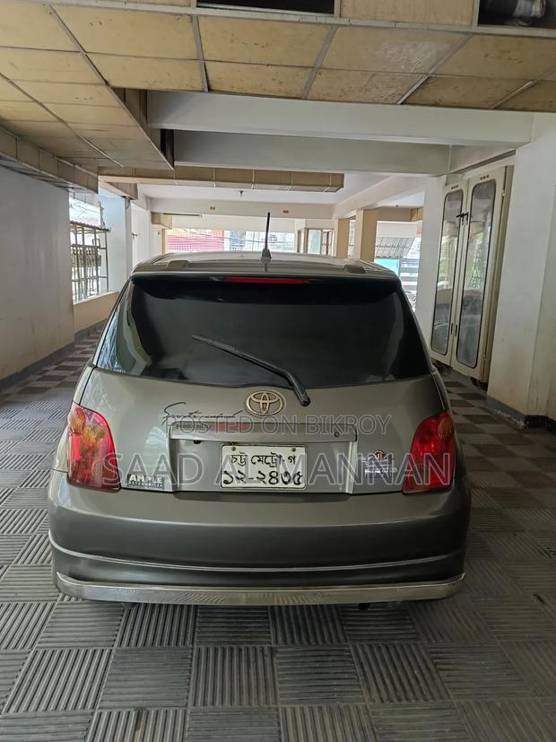 Toyota IST 2004 Gray
