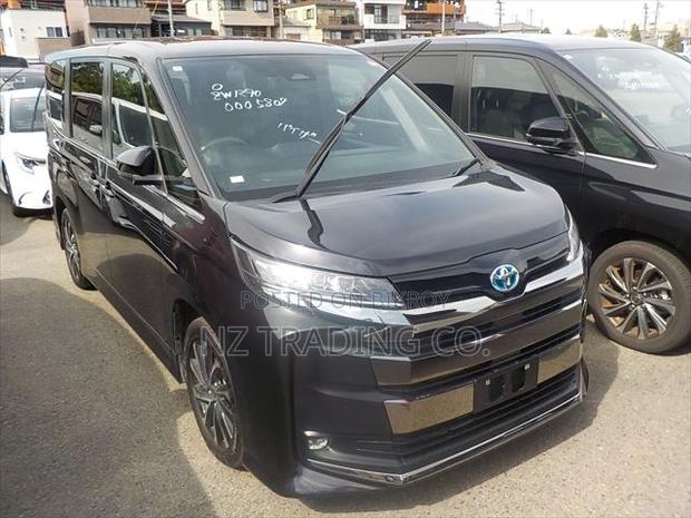 Toyota Noah 2022 Purple