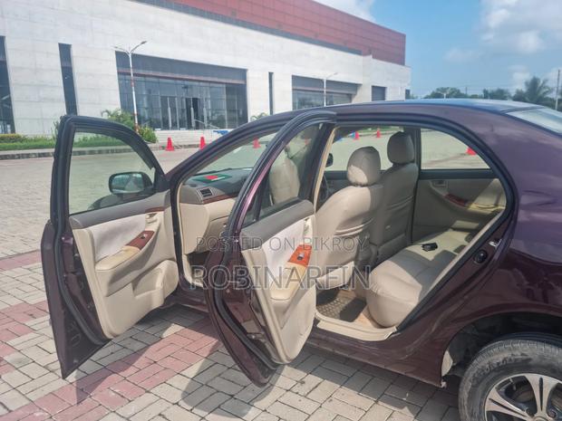Toyota Corolla 2005 Maroon