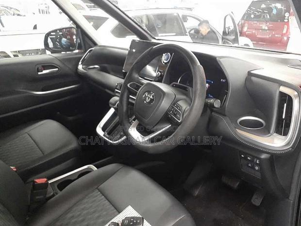 Toyota Noah 2022 Black