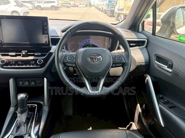 Toyota Corolla Cross 2022 Pearl