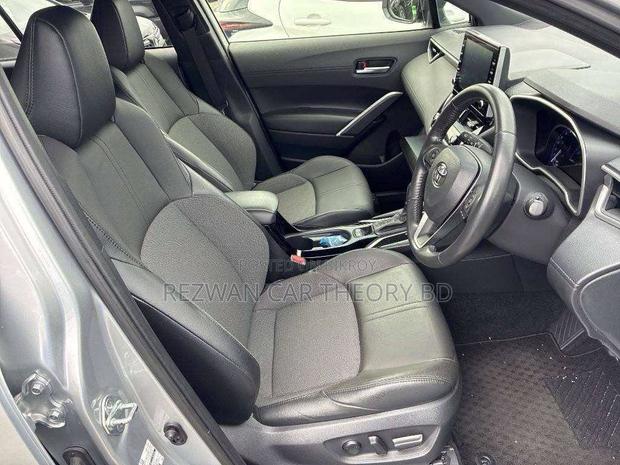 Toyota Corolla Cross 1.8 Hybrid AWD 2021 Silver