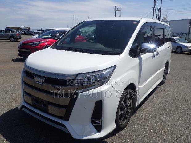 Toyota Noah 2021 Pearl