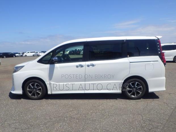 Toyota Noah 2021 Pearl