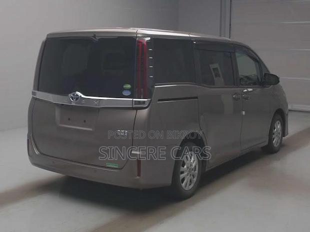 Toyota Noah 2021 Brown