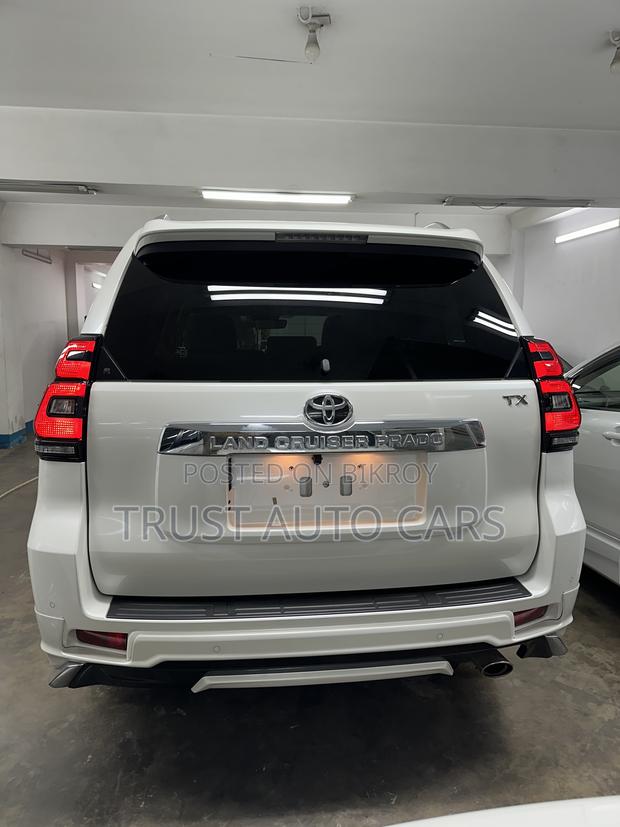 Toyota Land Cruiser Prado 2021 Pearl