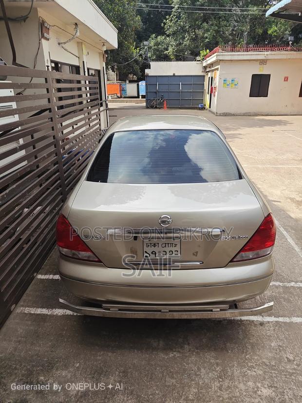 Nissan Sunny B15 Sedan 1.6 2004 Gold
