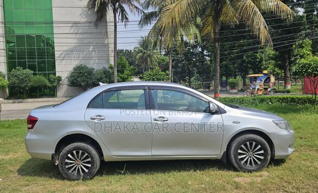 Toyota Axio 2006 Silver