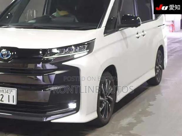 Toyota Noah 2022 Pearl