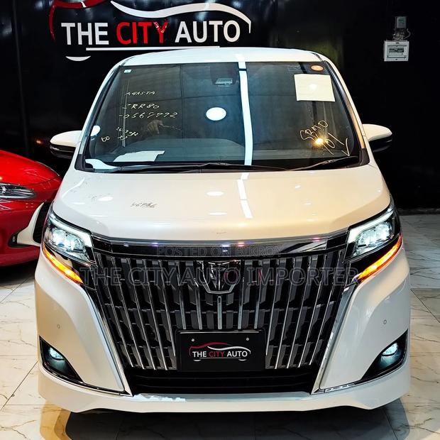 Toyota Esquire 2.0 AWD (7 seater) 2021 Pearl