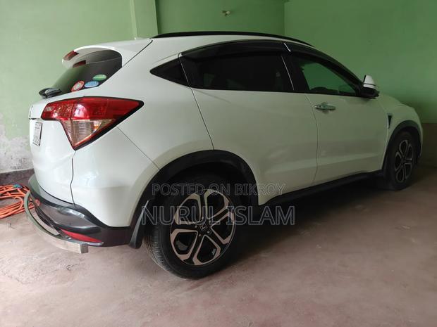Honda Vezel 1.5 2WD 2014 White