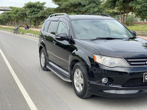Mitsubishi Outlander 2010 Black