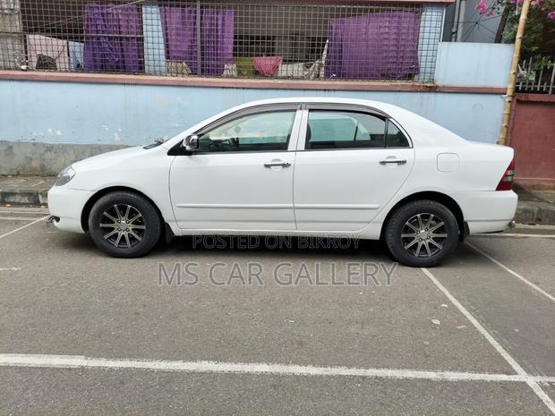 Toyota Corolla 2003 White