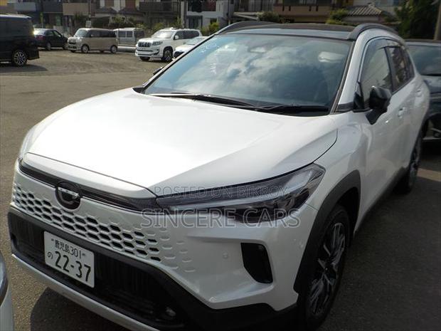Toyota Corolla Cross 2026 Pearl