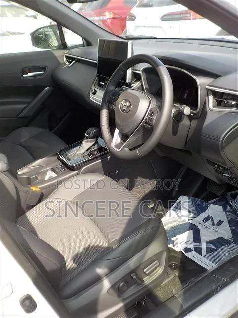Toyota Corolla Cross 2026 Pearl