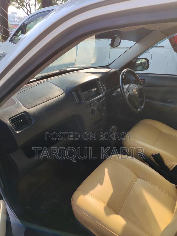 Toyota Succeed 2004 Silver