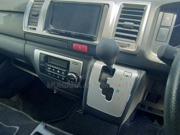 Toyota Corolla 2021 Silver
