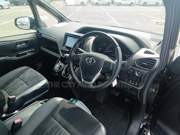Toyota Esquire 2021 Black