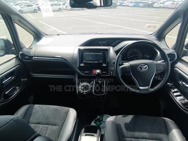 Toyota Esquire 2021 Black