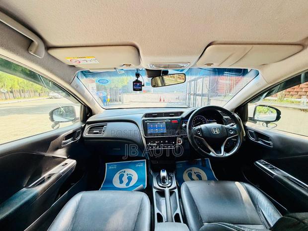 Honda Grace 2015 Pearl