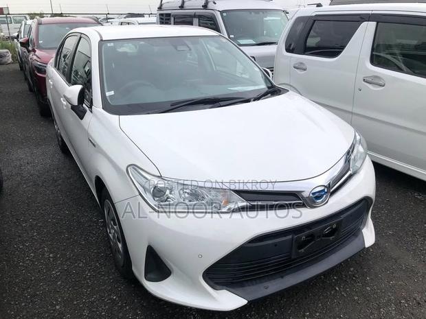 Toyota Axio 2021 White
